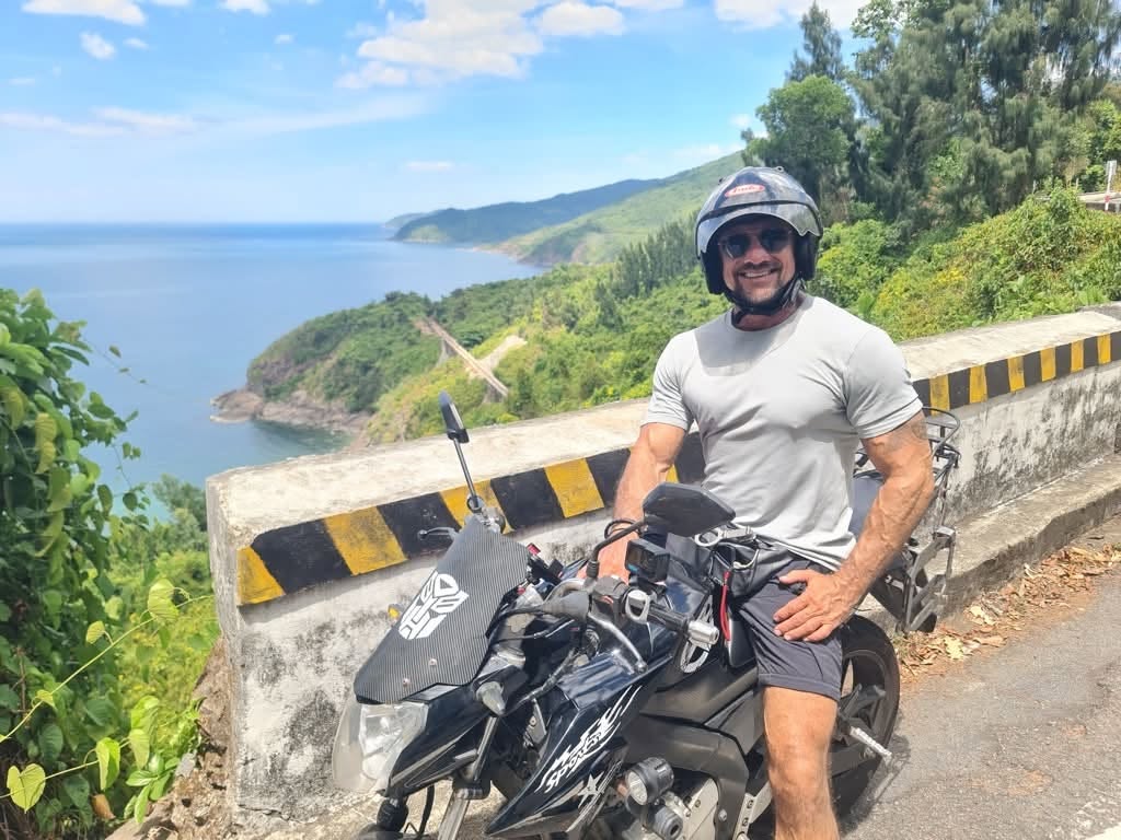DAY TRIP FROM DA NANG TO HOI AN WITH HIGHLIGHT HAI VAN PASS