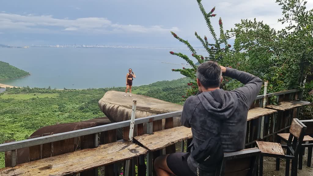 PHONG NHA TO HOI AN VIA HISTORIC PALACES AND HUE HERITAGE- 4 DAY MOTORBIKE TOUR